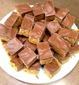 Chewy Snickers Brownies Chewy Snickers Brownies