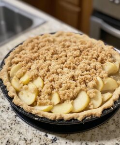Fresh Pear Crumble Pie 468556721_480330808400624_1157979979689693183_n