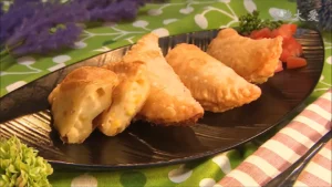 creamy-corn-empanadas-v0-4pos6lnuh4ee1