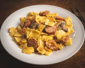 Lazanki – Polish Pasta with Kielbasa & Sauerkraut Awaits!
