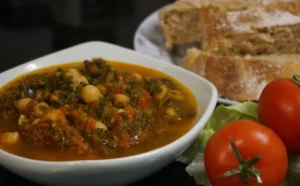Chickpeas with Spinach in Tomato Sauce: A Flavorful Recipe! chickpeas-with-spinach-in-tomato-sauce-v0-p5hmbpdnnuff1