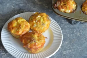 Freezer Friendly Egg Muffins with Tater Tots Made Easy!