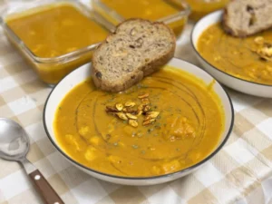 Seafood Pumpkin Soup: Discover This Cozy Delight! seafood-pumpkin-soup-v0-fqcgtj2hnkxe1