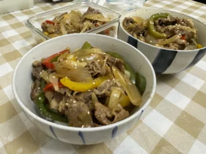 Weeknight Pepper Beef Rice Bowl: Quick Dinner Bliss! weeknight-pepper-beef-rice-bowl-v0-w732z1kglcce1