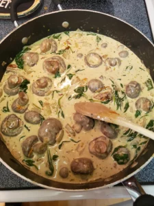 Creamy Garlic Butter Tuscan Mushrooms: A Delicious Twist!