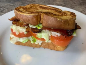Homemade BLT with French toast bread: A tasty twist!
